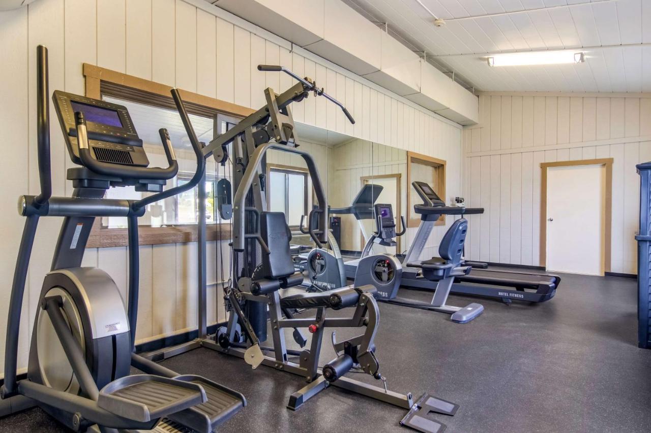 Best Western Dutch Valley Inn New Philadelphia Extérieur photo