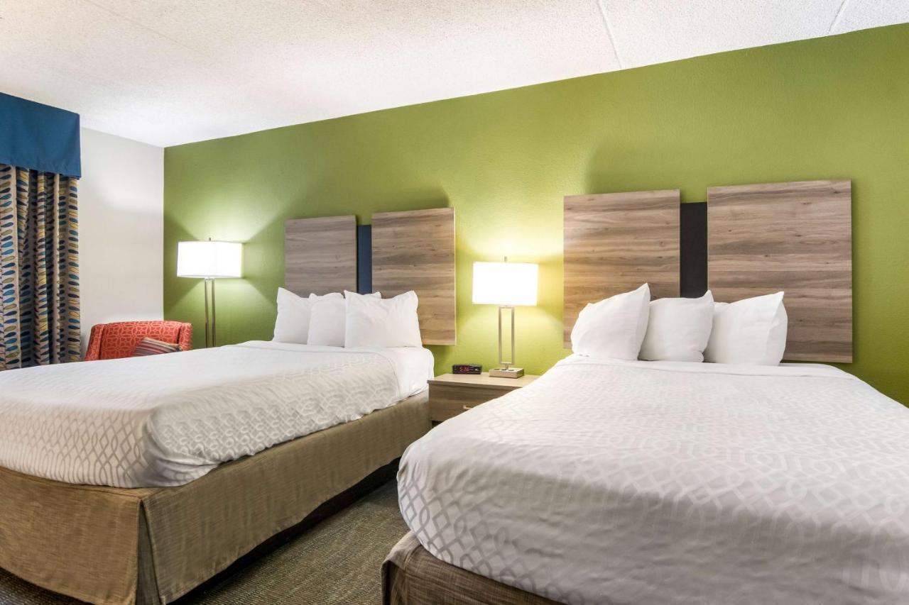 Best Western Dutch Valley Inn New Philadelphia Extérieur photo