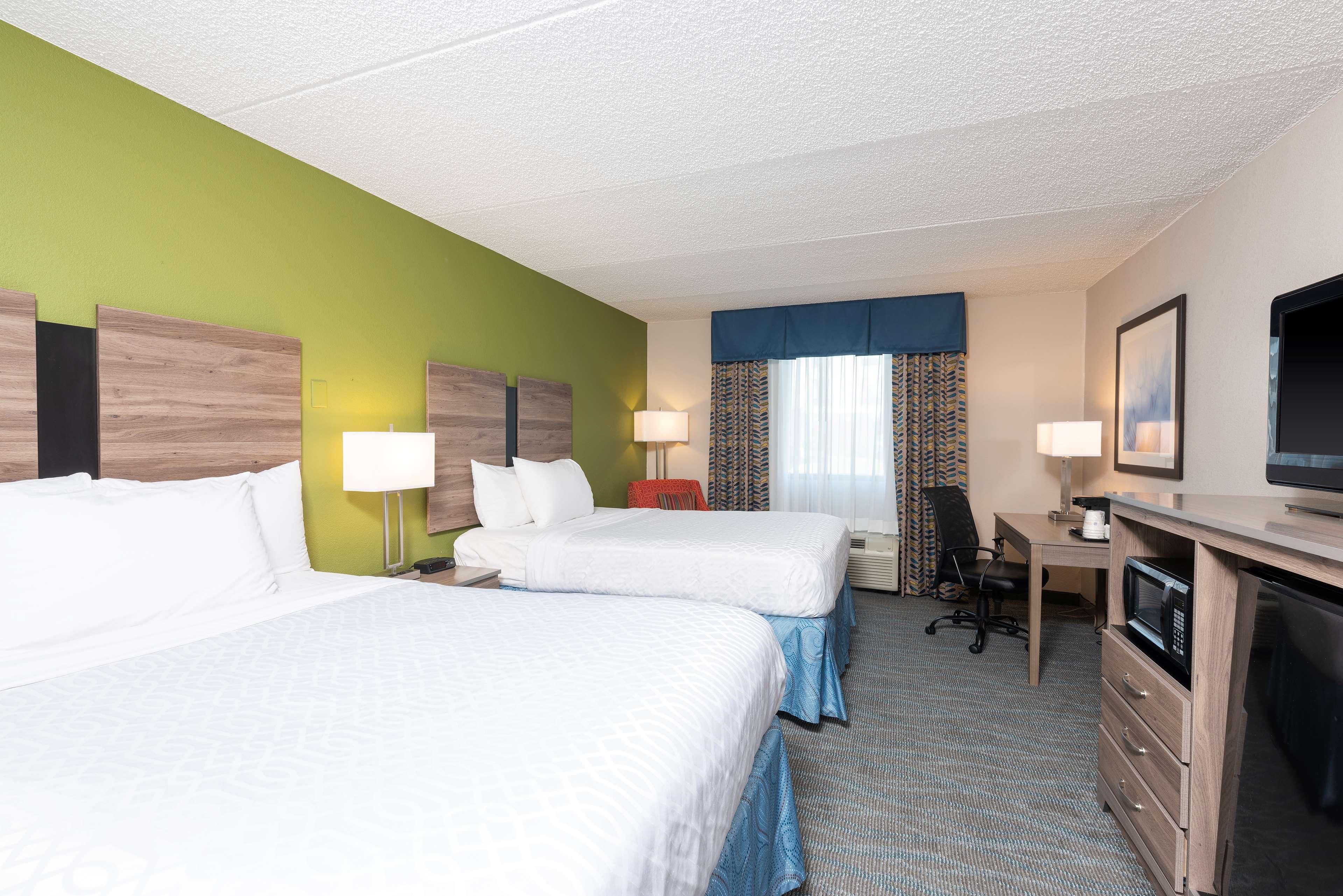 Best Western Dutch Valley Inn New Philadelphia Extérieur photo