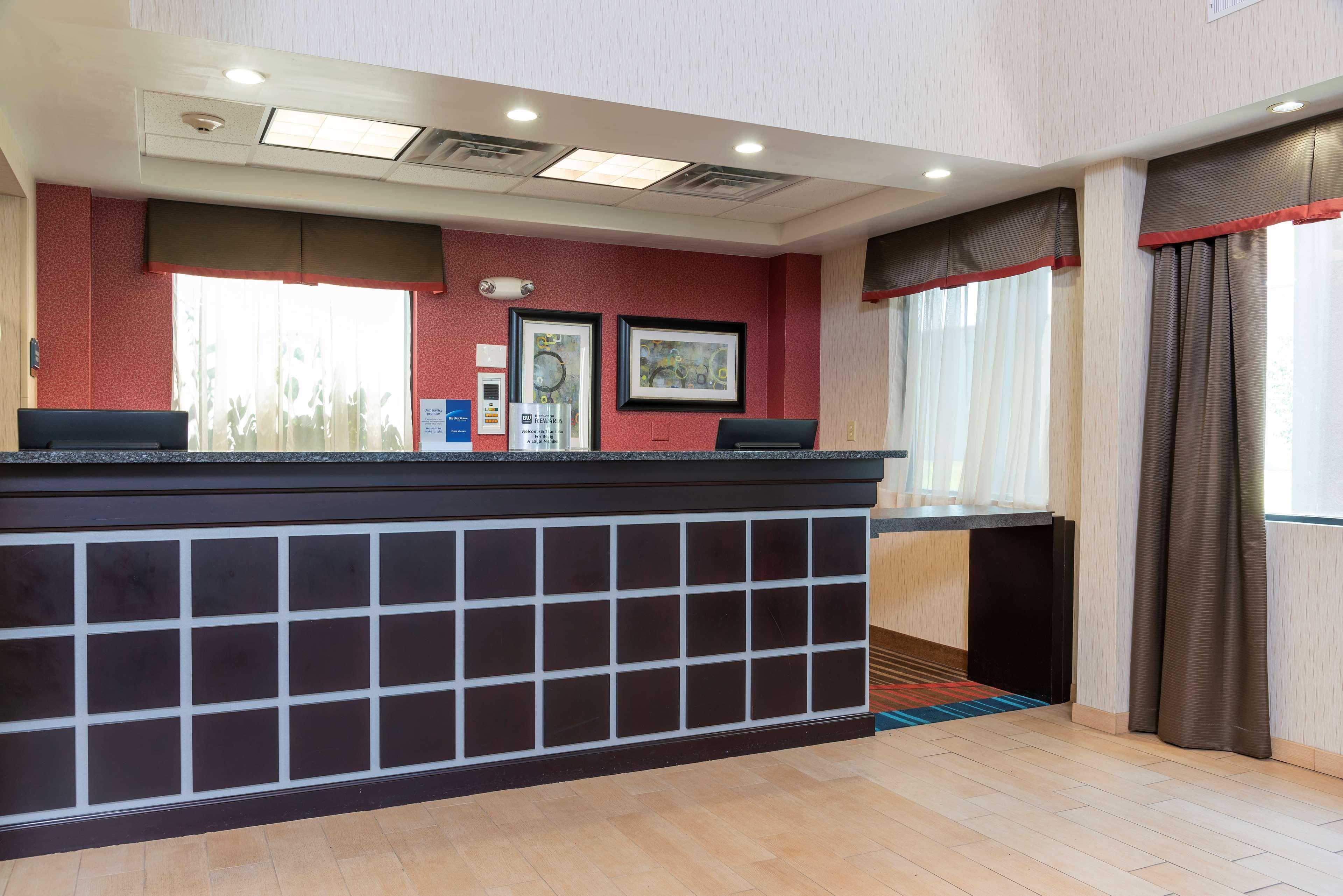 Best Western Dutch Valley Inn New Philadelphia Extérieur photo